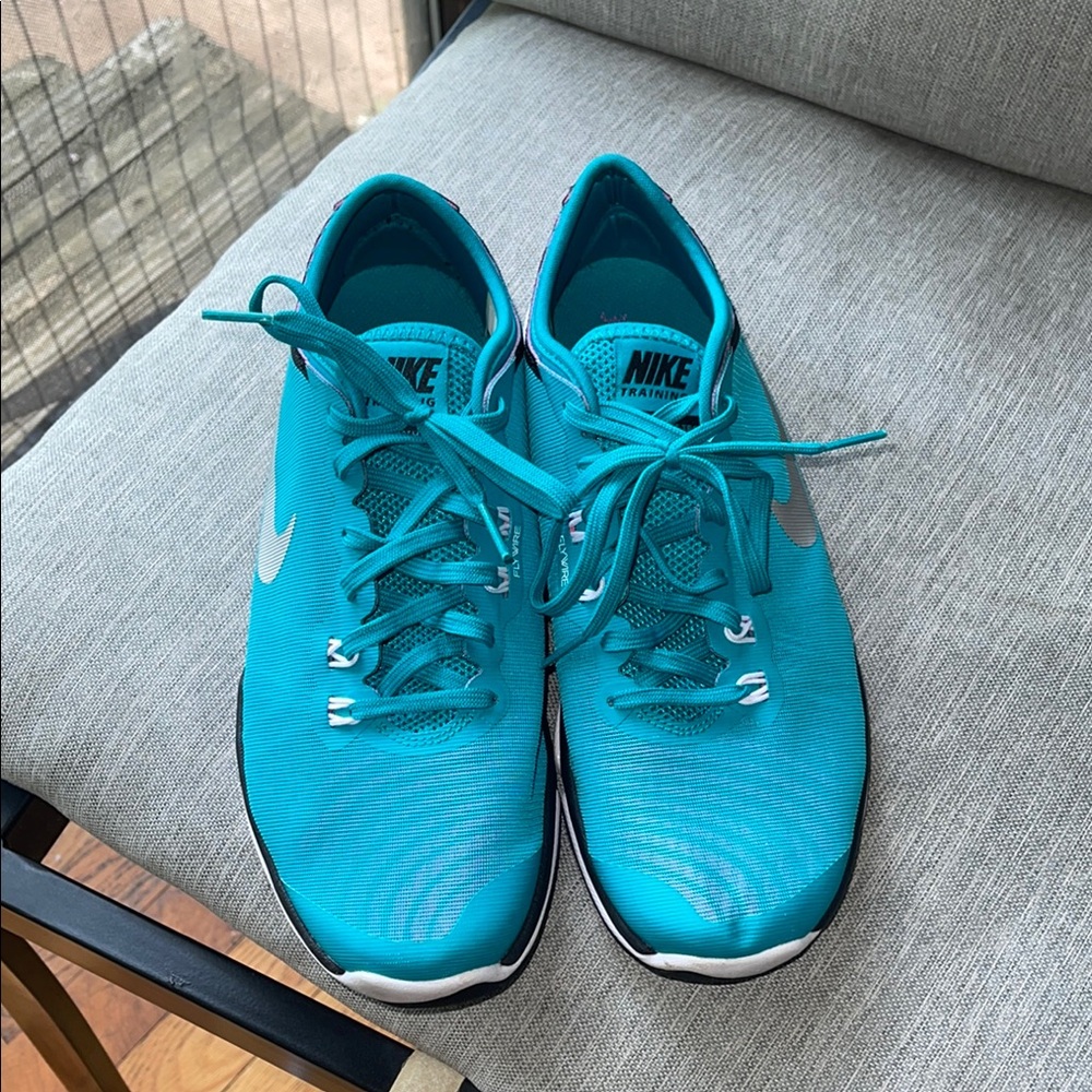 Nike Turquoise Training Shoes